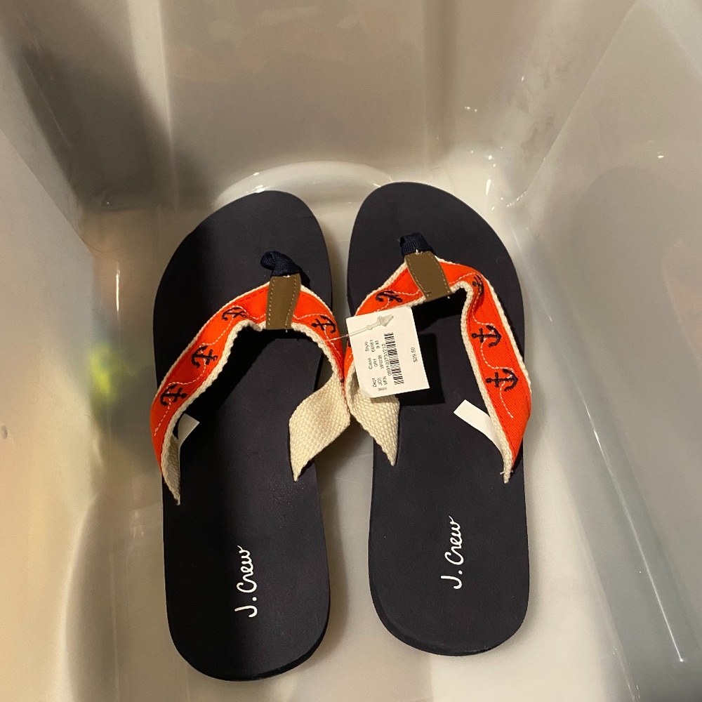 NEVER WORN J CREW ANCHOR FLIP FLOPS